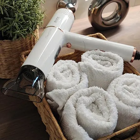 Emem Luxury